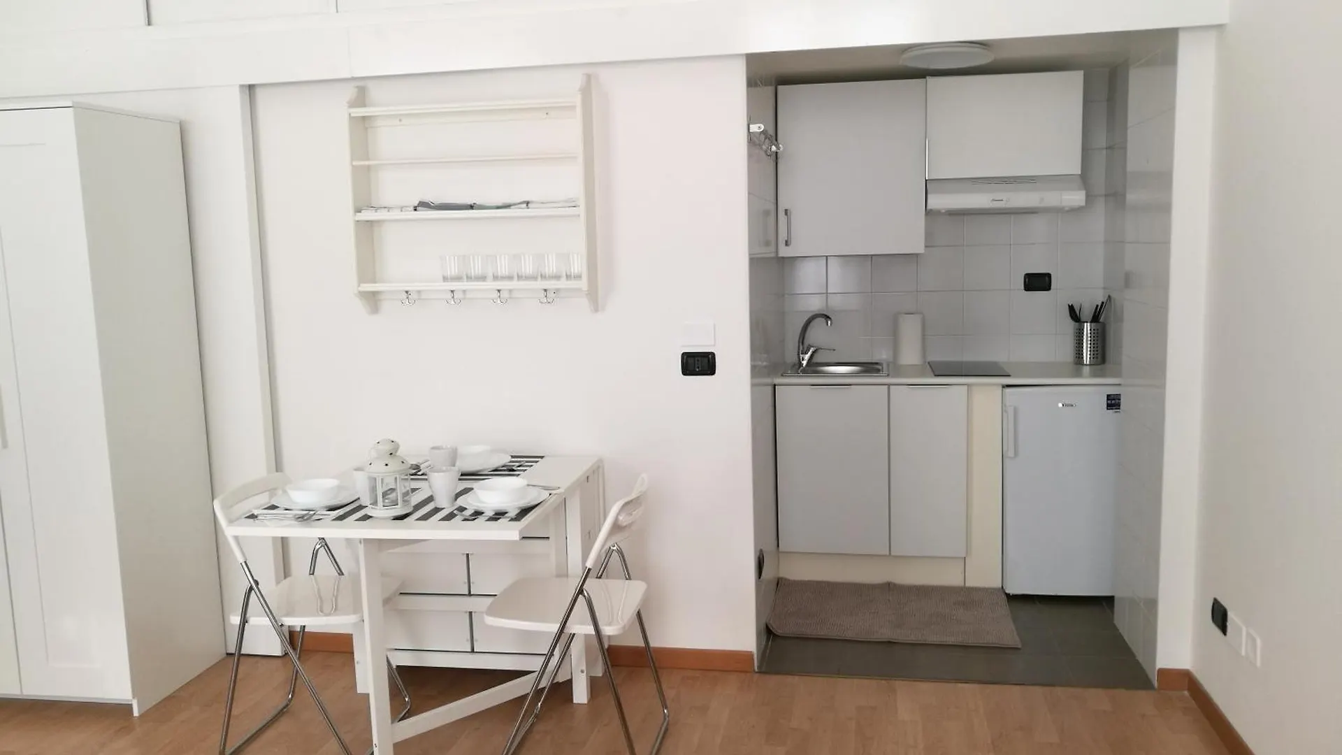 Monolocale Zona Loreto Mm1 Pasteur P1 Milan Apartment